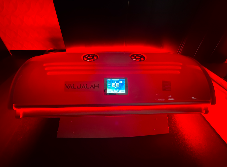 Red Light Therapy bed at Valjalah Miami Beach